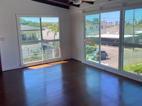 2424 Lanai St, Honolulu, HI 96817