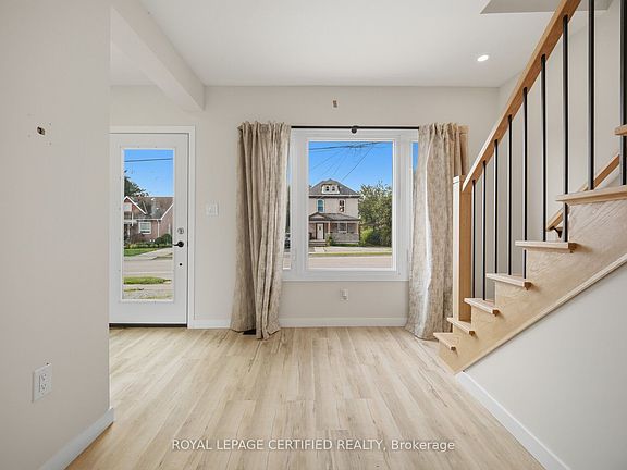 4th image of 5759 Robinson St