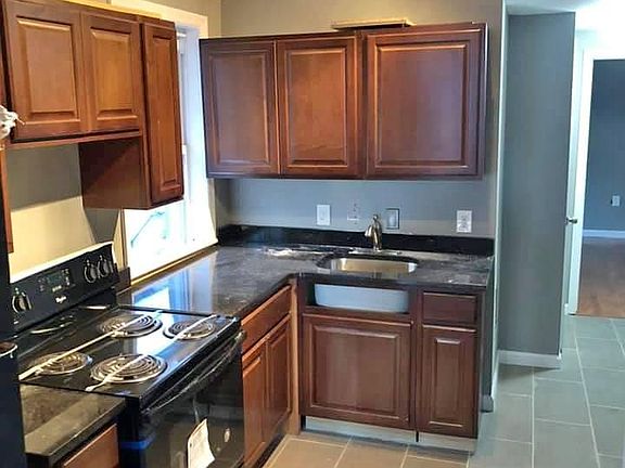 4th image of 1509 W Stiles St #A