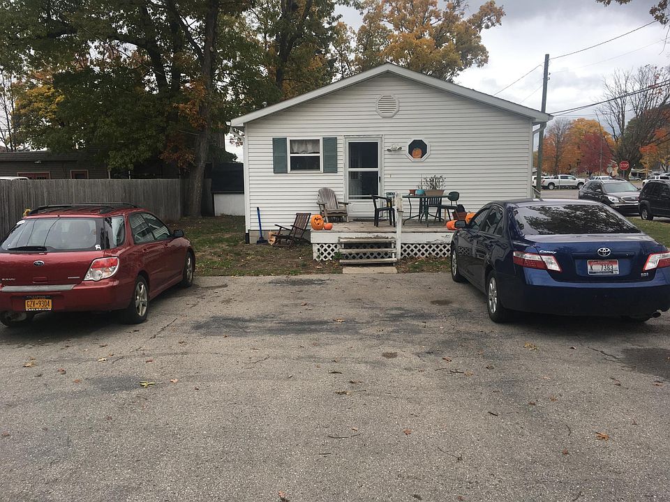 1st image of 1204 Pine St
