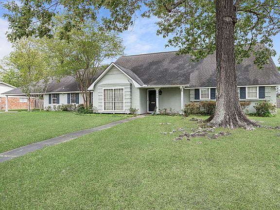 2nd image of 1760 Karen Ln