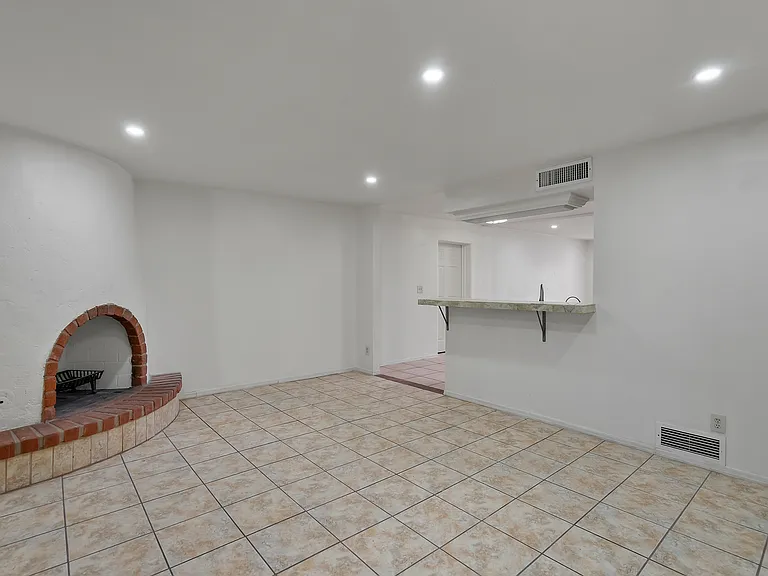 394 Cancun Ct — Photo 9