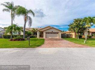 15903 Stonetower St, Davie, FL 33331