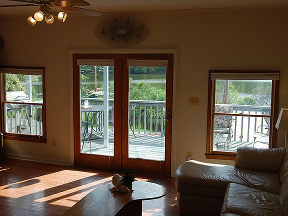 LR - Deck View.