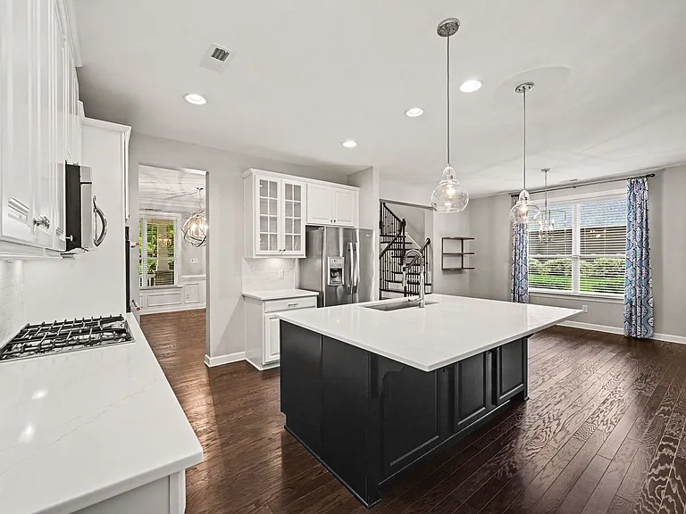 14131 Old Vermillion Dr — Photo 11