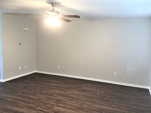 3rd image of 8722 Brenstuhl Park Dr