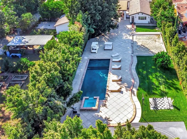 6050 Corbin Ave, Tarzana, CA 91356