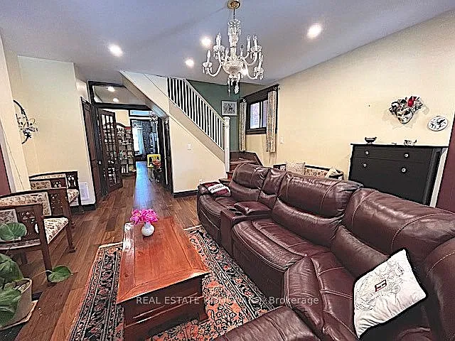 29 Appleton Ave — Photo 4