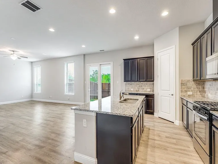 603 Ansley Way — Photo 8