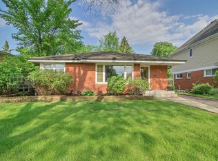 774 S Bryan St, Elmhurst, IL 60126