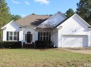 65 Crabtree Ct, Fuquay Varina, NC 27526