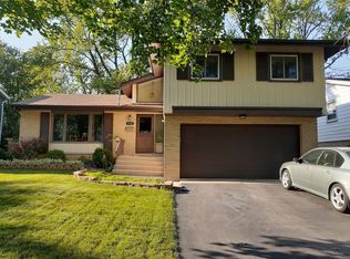1320 Jamie Ln, Homewood, IL 60430