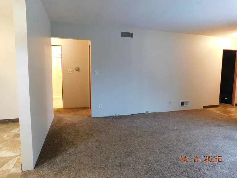 1720 Short St — Photo 10
