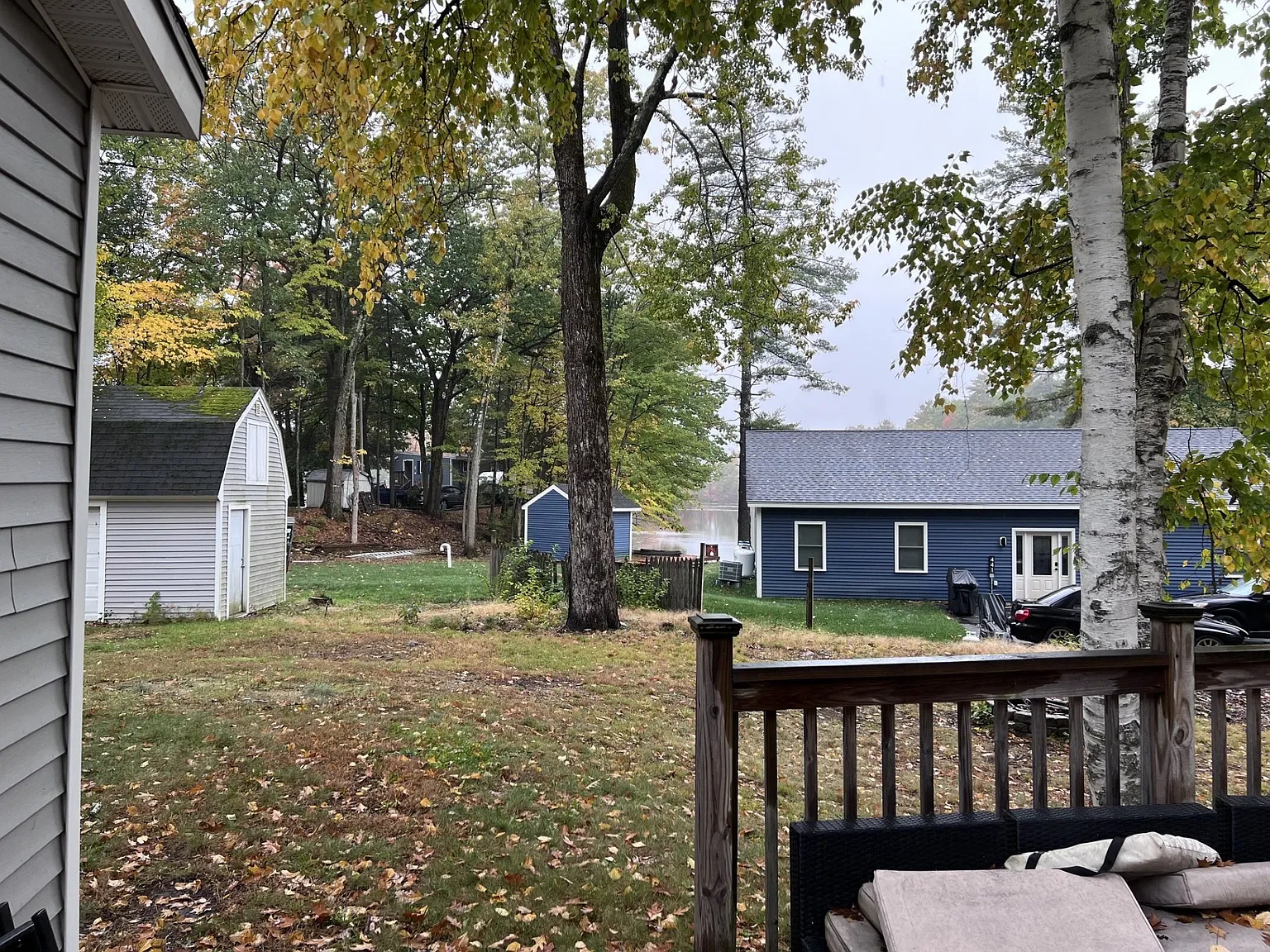 3 bed, 1.0 bath, 1136 sqft, $3,000 — Photo 2