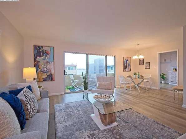 301 Broadway APT 312, Alameda, CA 94501
