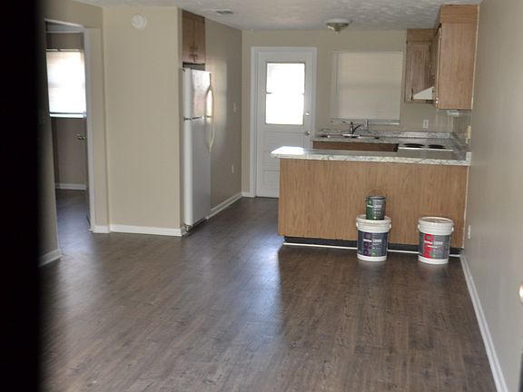2nd image of 1123 S 70th St