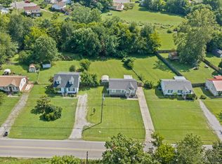 250 Hugh Hunter Rd, Oak Grove, KY 42262