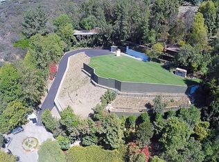 10550 Dolcedo Way, Los Angeles, CA 90077