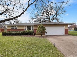 1111 W Florence St, Johnsburg, IL 60051