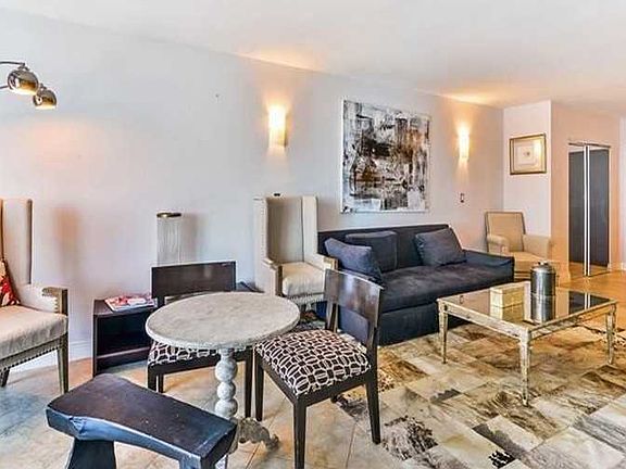 4th image of 2301 Collins Ave APT 506