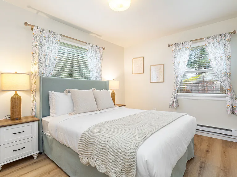 10403 Dekoven Dr SW — Photo 21