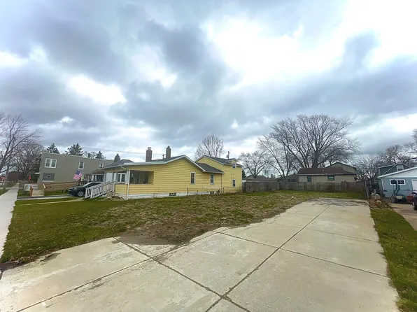 6715 Alexander Ave, Hammond, IN 46323