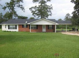 24747 Peterson Rd, Mount Hermon, LA 70450