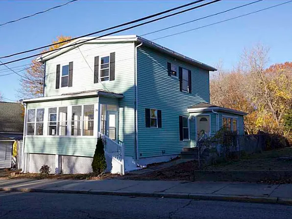 284 Transit St, Woonsocket, RI 02895