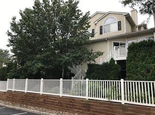 59 Wentworth Rd, Bedminster, NJ 07921