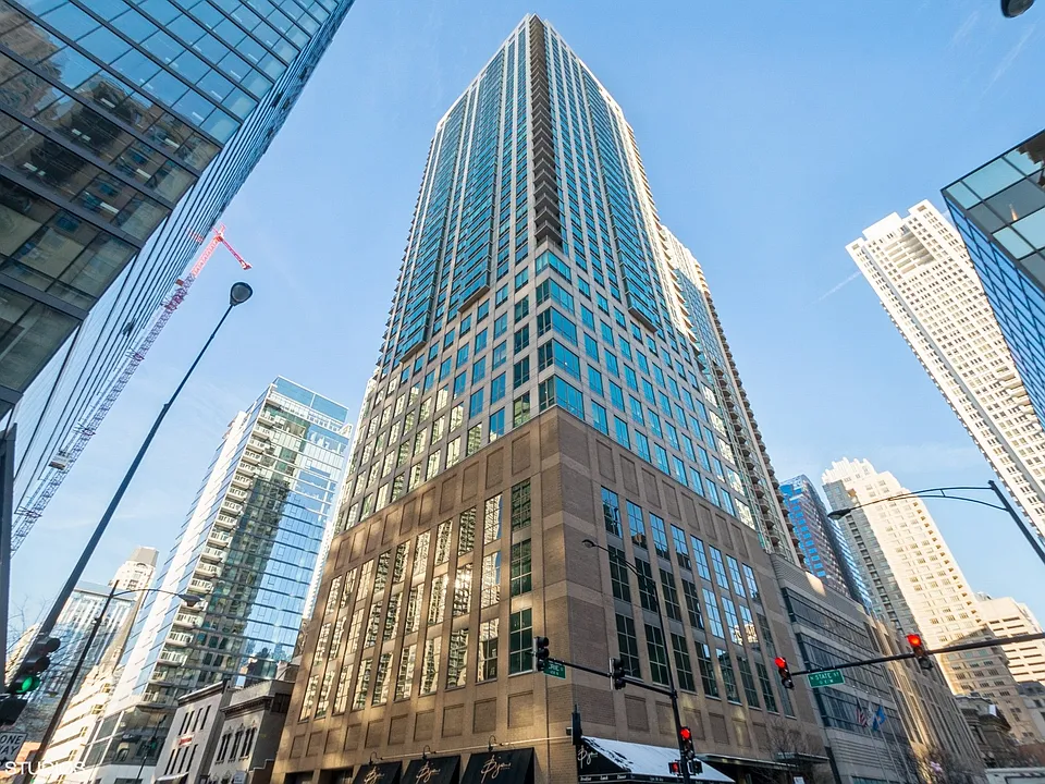 2 E Erie St #1804