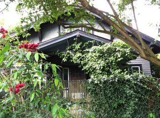 5809 17th Ave NE, Seattle, WA 98105