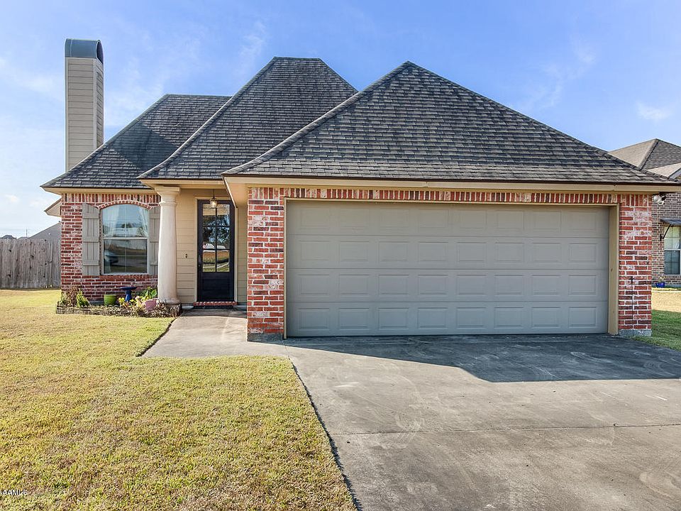 1st image of 113 Legend Creek Dr