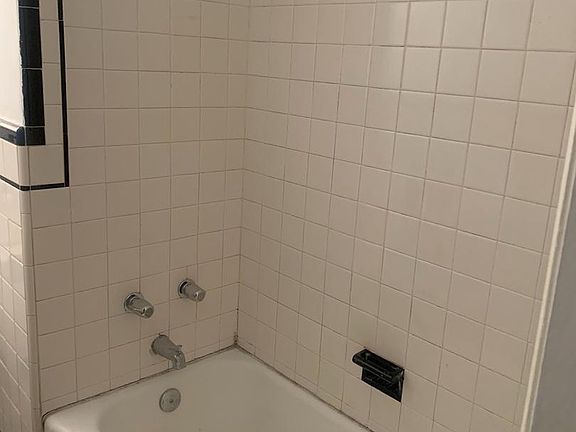3rd image of 2208 43rd St