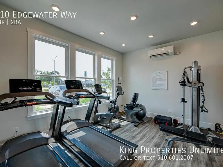 410 Edgewater Way — Photo 41