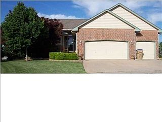 1st image of 203 W Waterford Cir