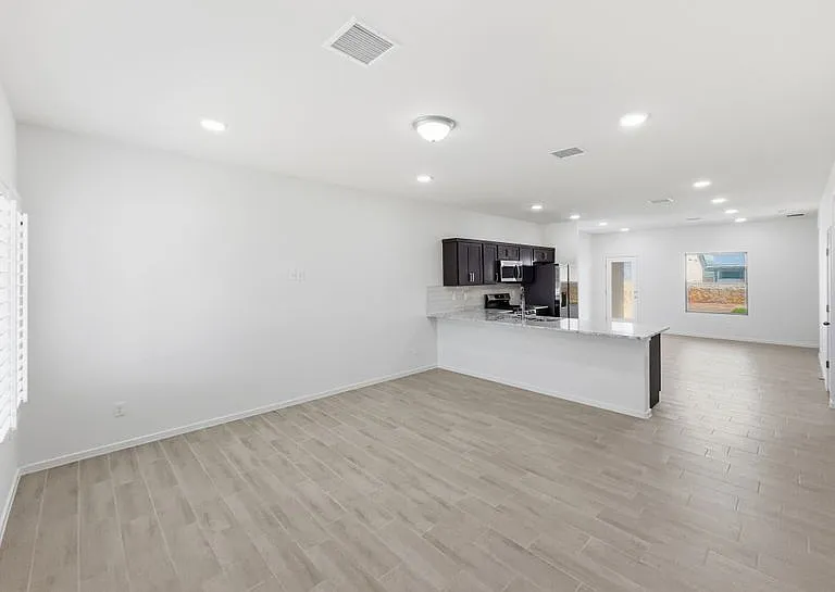 13961 Victory Sky Ave — Photo 5