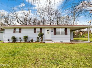 203 Gaines St, Sweetwater, TN 37874