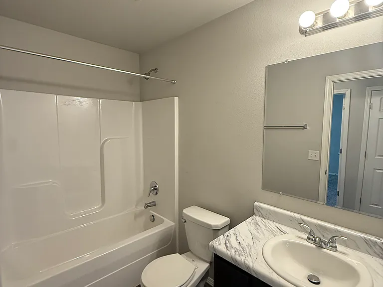 2800 E Quincy St — Photo 14