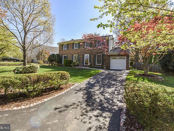 2nd image of 11613 Bedfordshire Ave