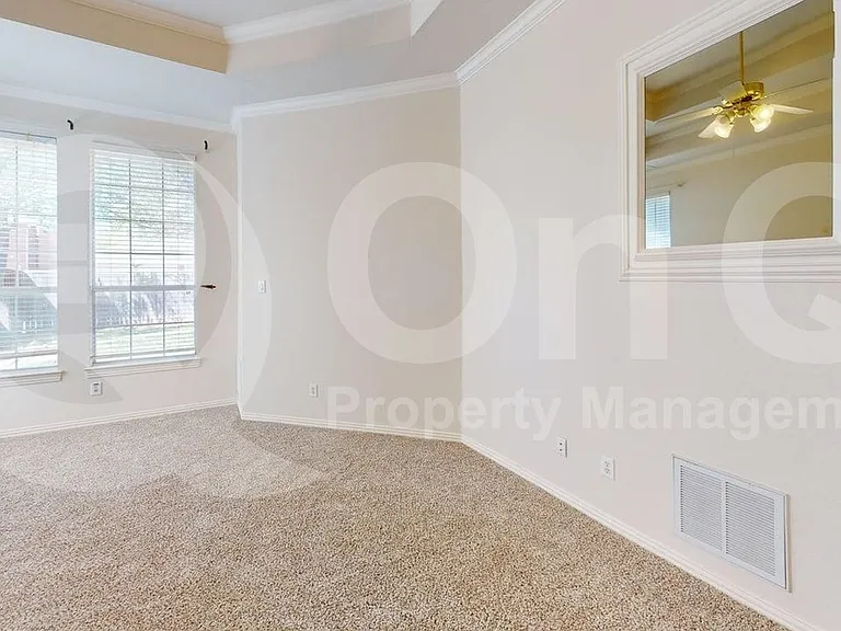 4513 Saint James Dr — Photo 28
