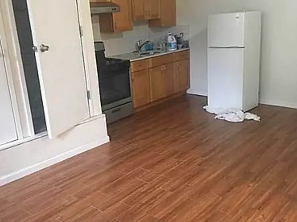 12-31 30th Dr #1, Astoria, NY 11102
