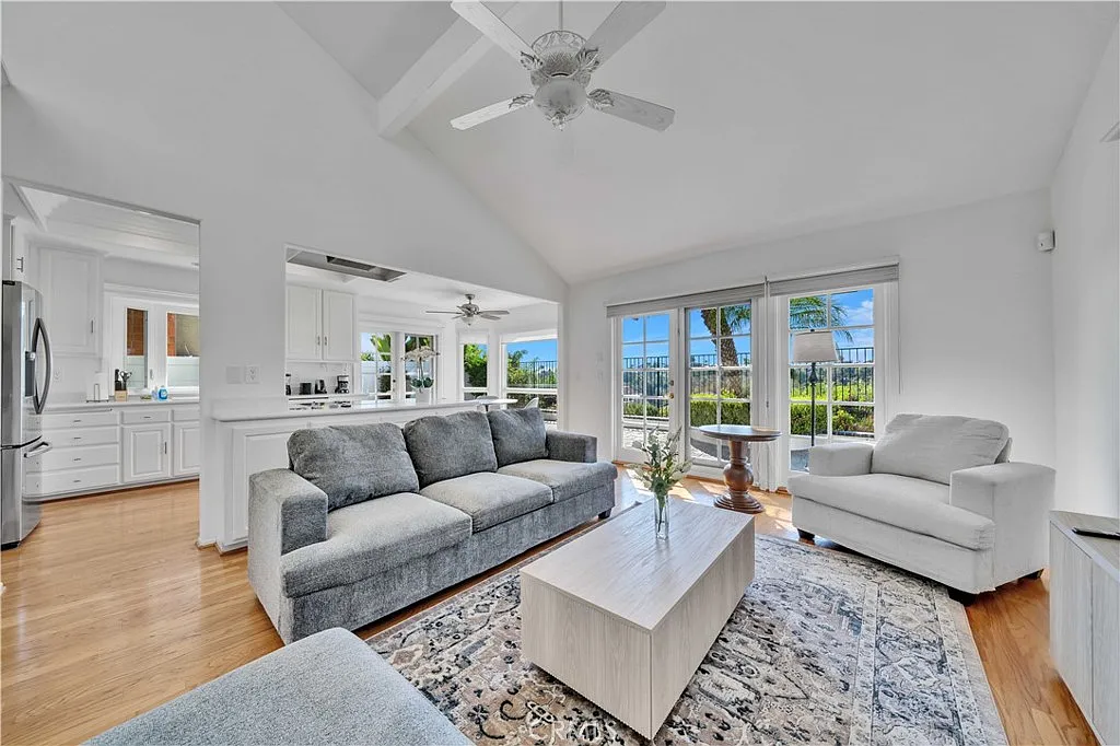 3 bed, 2048 sqft, $7,000 — Photo 1