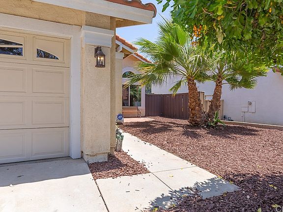 5th image of 39600 Medina Ct