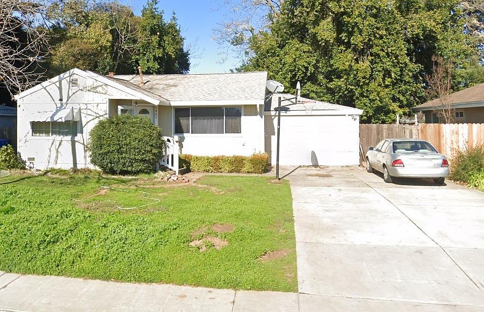 1st image of 2821 23rd Ave