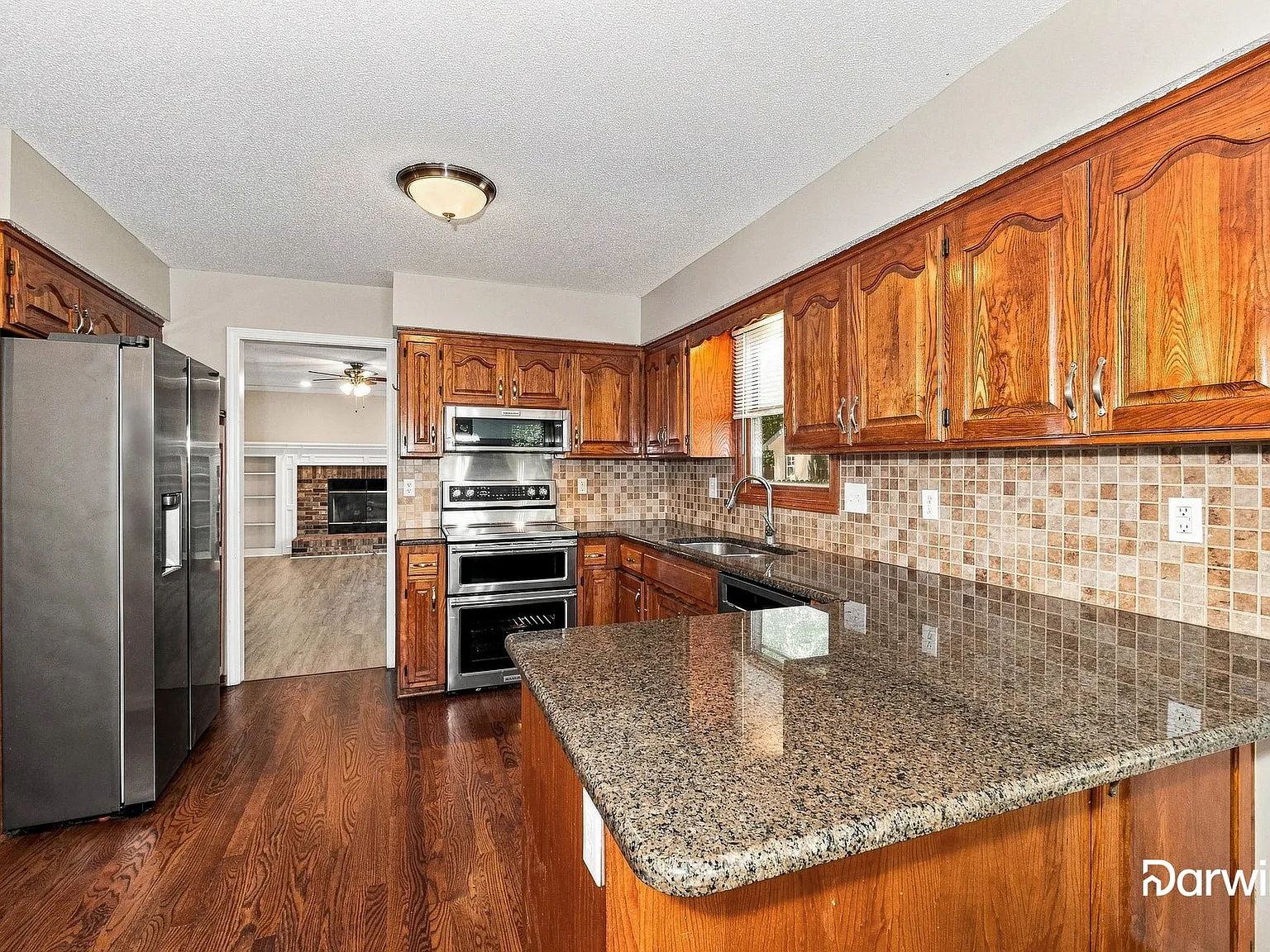 4 bed, 2.5 bath, 3034 sqft, $2,795 — Photo 2