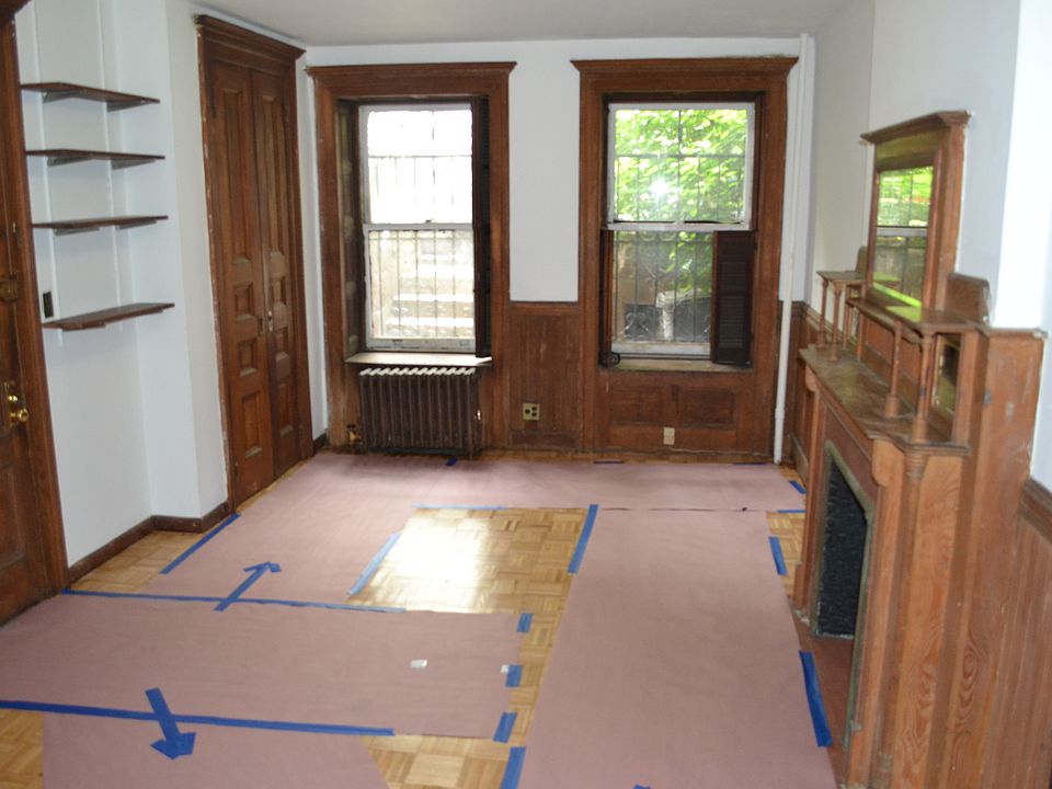 2nd image of 159 W 76th St APT 1A