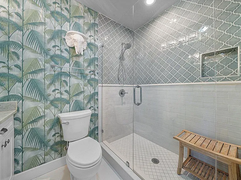 414 NE 7th Ave — Photo 20