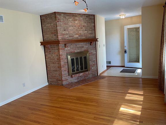 4th image of 1833 Oslo Dr