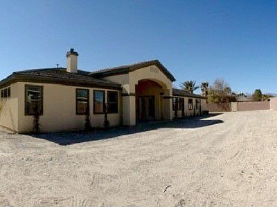 Custom Lot with plenty of room for your imagination