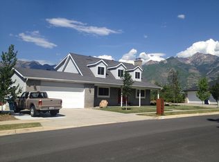 1999 E Brady Creek Dr, Sandy, UT 84093